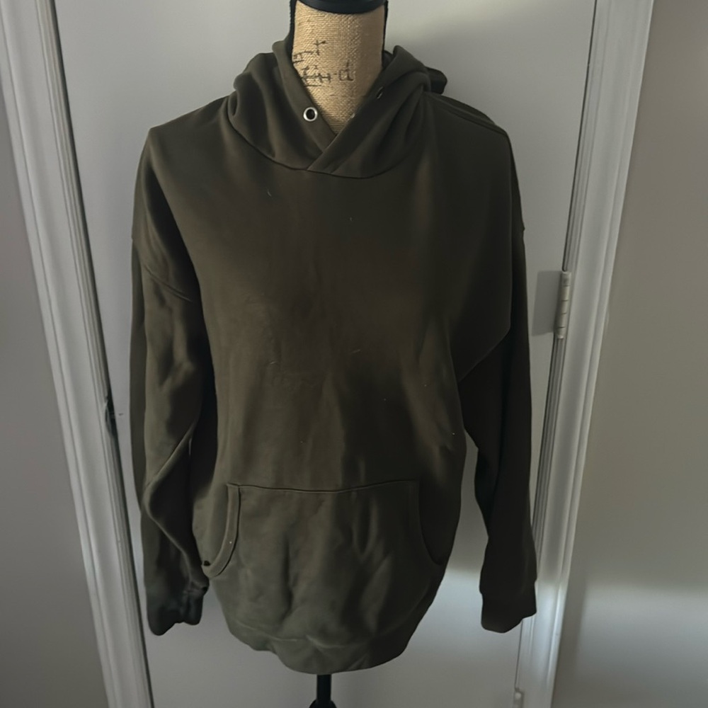 GENETIC APPAREL size medium sweatshirt